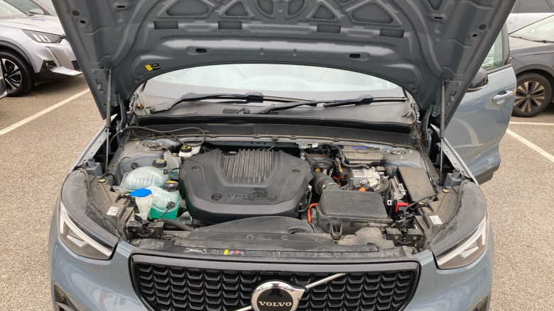 Volvo Xc40 1.5 T4 Recharge PHEV Plus Dark 5dr Auto Estate
